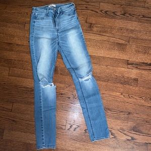 Hollister High Rise Jeans